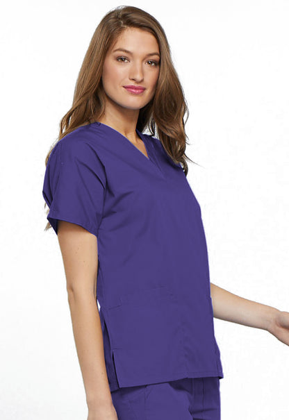 Cherokee V-Neck Top in Grape WW Originals 4700