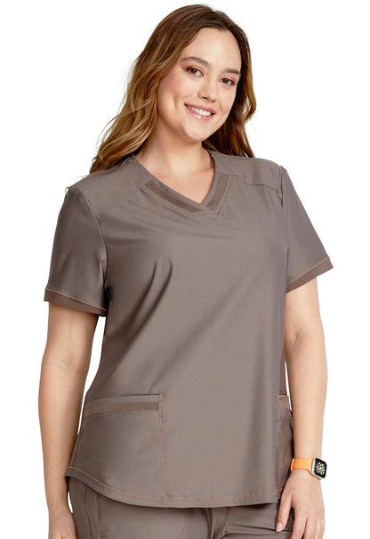 Cherokee Form V-Neck Top in Iron