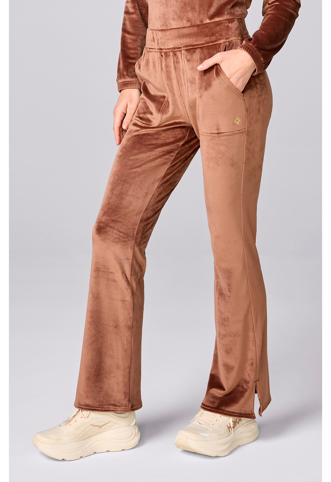 Med Couture Women's Velour Flare Leg Pant Hot Cocoa